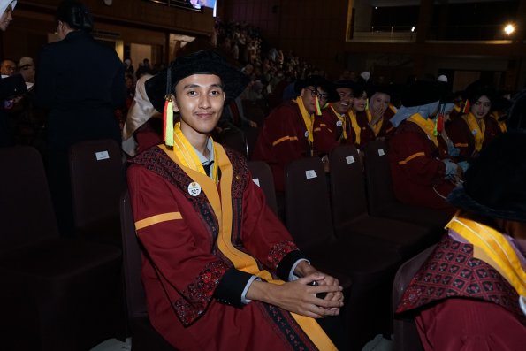 LIPUTAN WISUDA UNPAD GEL I TA 2024-2025 SESI IV (114)