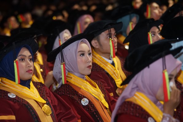 LIPUTAN WISUDA UNPAD GEL I TA 2024-2025 SESI IV (123)