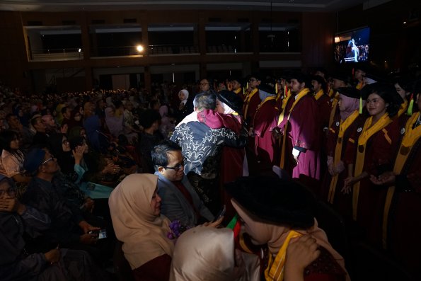 LIPUTAN WISUDA UNPAD GEL I TA 2024-2025 SESI IV (131)