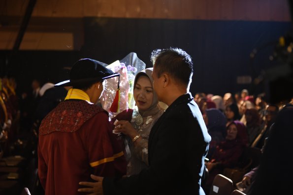 LIPUTAN WISUDA UNPAD GEL I TA 2024-2025 SESI IV (16)