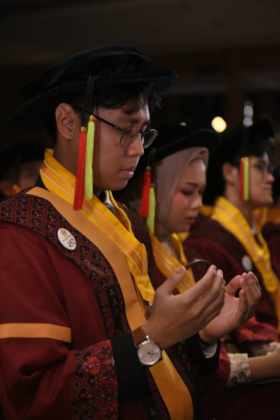 LIPUTAN WISUDA UNPAD GEL I TA 2024-2025 SESI IV (20)