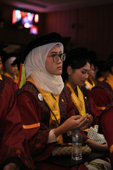 LIPUTAN WISUDA UNPAD GEL I TA 2024-2025 SESI IV (21)