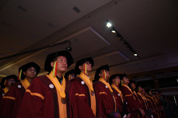 LIPUTAN WISUDA UNPAD GEL I TA 2024-2025 SESI IV (24)