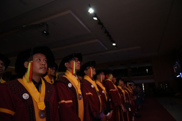LIPUTAN WISUDA UNPAD GEL I TA 2024-2025 SESI IV (25)