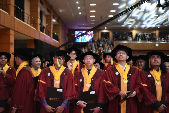LIPUTAN WISUDA UNPAD GEL I TA 2024-2025 SESI IV (28)