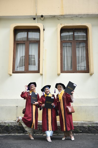 LIPUTAN WISUDA UNPAD GEL I TA 2024-2025 SESI IV (35)