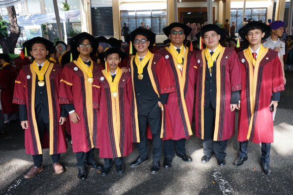 LIPUTAN WISUDA UNPAD GEL I TA 2024-2025 SESI IV (54)