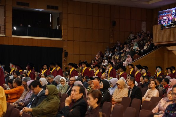 LIPUTAN WISUDA UNPAD GEL I TA 2024-2025 SESI IV (89)
