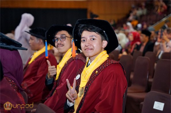 LIPUTAN WISUDA UNPAD GEL I TA 2024-2025 SESI V (106)