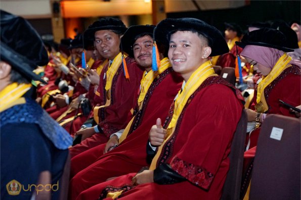 LIPUTAN WISUDA UNPAD GEL I TA 2024-2025 SESI V (114)