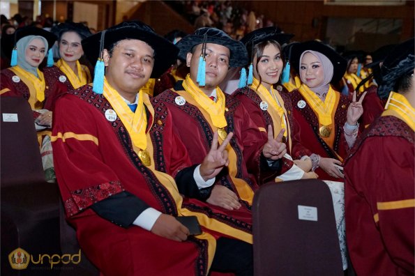 LIPUTAN WISUDA UNPAD GEL I TA 2024-2025 SESI V (127)