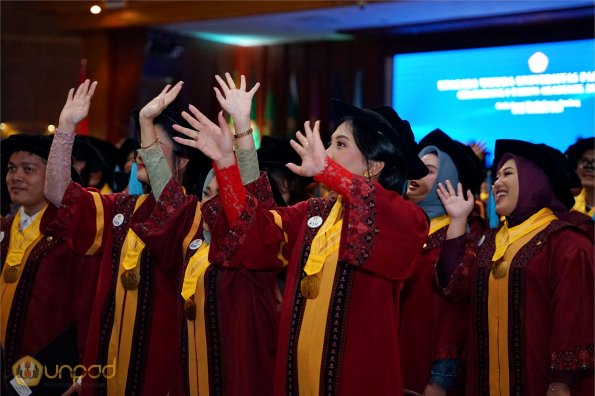 LIPUTAN WISUDA UNPAD GEL I TA 2024-2025 SESI V (140)