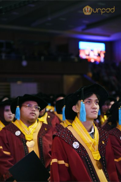 LIPUTAN WISUDA UNPAD GEL I TA 2024-2025 SESI V (20)