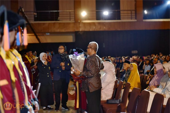 LIPUTAN WISUDA UNPAD GEL I TA 2024-2025 SESI V (3)