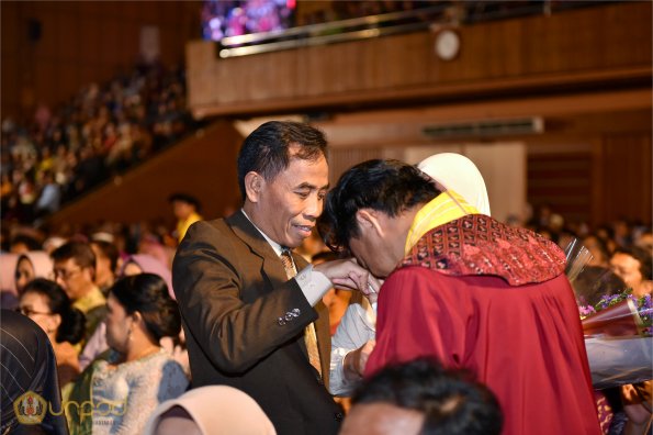 LIPUTAN WISUDA UNPAD GEL I TA 2024-2025 SESI V (6)