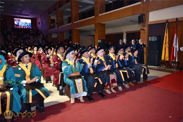 LIPUTAN WISUDA UNPAD GEL I TA 2024-2025 SESI V (7)