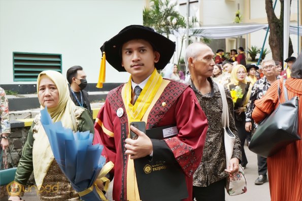 LIPUTAN WISUDA UNPAD GEL I TA 2024-2025 SESI VI (103)