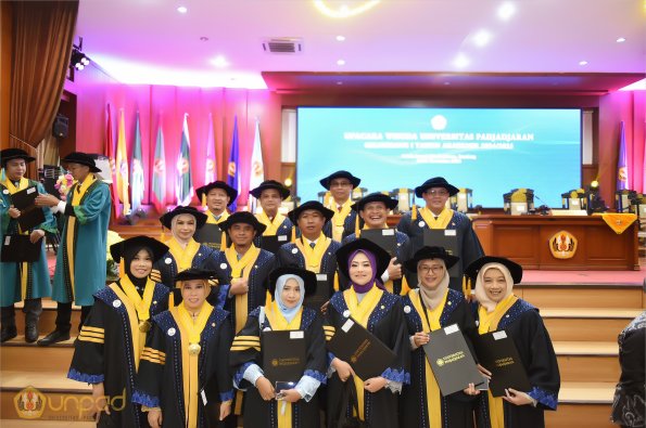 LIPUTAN WISUDA UNPAD GEL I TA 2024-2025 SESI VI (19)