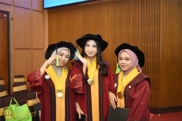 LIPUTAN WISUDA UNPAD GEL I TA 2024-2025 SESI VI (24)
