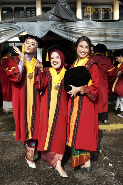 LIPUTAN WISUDA UNPAD GEL I TA 2024-2025 SESI VI (35)
