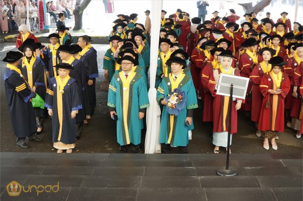 LIPUTAN WISUDA UNPAD GEL I TA 2024-2025 SESI VI (47)
