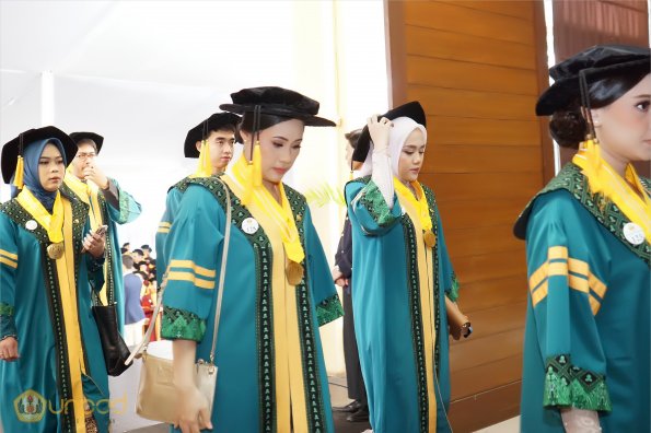 LIPUTAN WISUDA UNPAD GEL I TA 2024-2025 SESI VI (55)