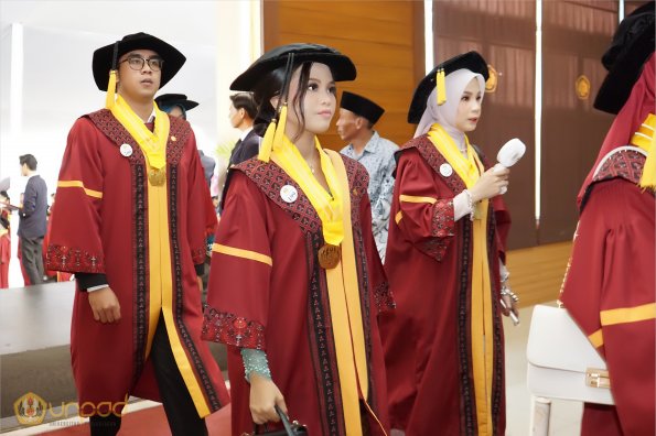LIPUTAN WISUDA UNPAD GEL I TA 2024-2025 SESI VI (56)