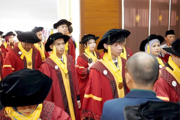 LIPUTAN WISUDA UNPAD GEL I TA 2024-2025 SESI VI (58)