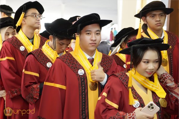 LIPUTAN WISUDA UNPAD GEL I TA 2024-2025 SESI VI (61)