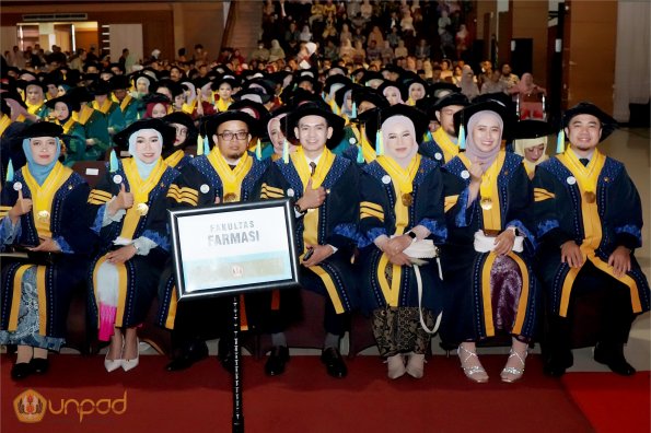 LIPUTAN WISUDA UNPAD GEL I TA 2024-2025 SESI VI (74)