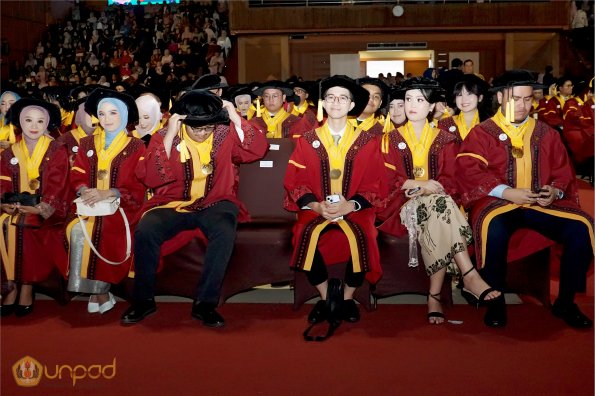 LIPUTAN WISUDA UNPAD GEL I TA 2024-2025 SESI VI (77)