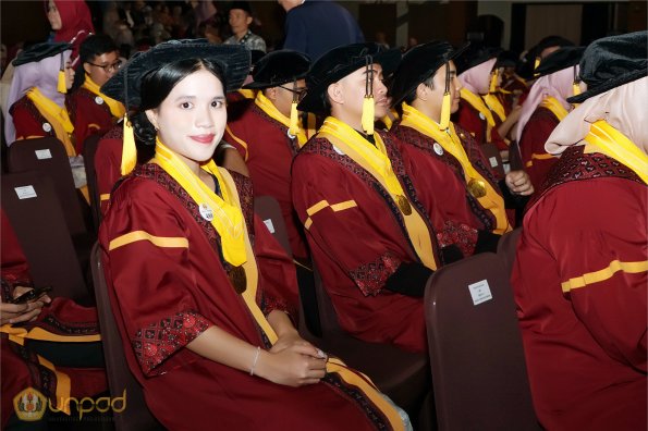 LIPUTAN WISUDA UNPAD GEL I TA 2024-2025 SESI VI (83)
