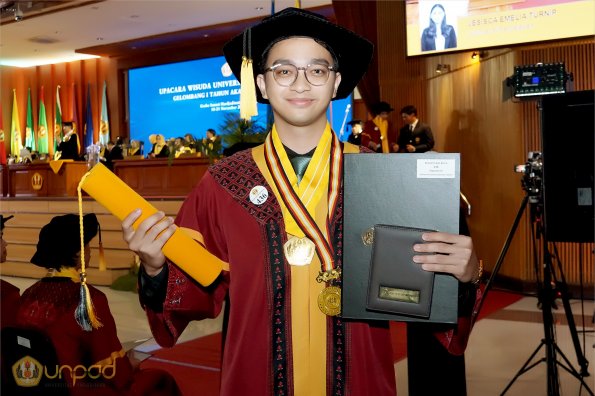 LIPUTAN WISUDA UNPAD GEL I TA 2024-2025 SESI VI (89)