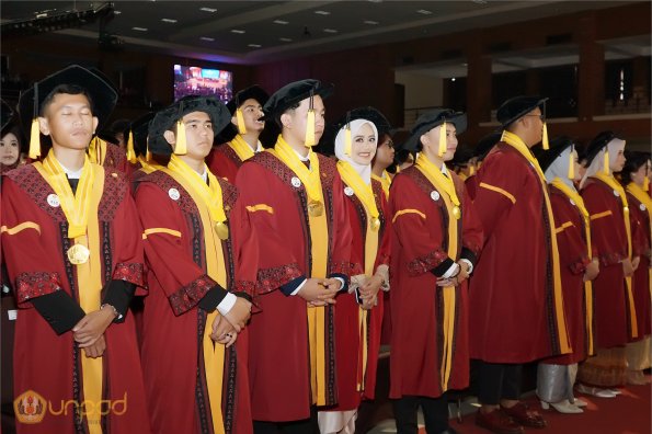 LIPUTAN WISUDA UNPAD GEL I TA 2024-2025 SESI VI (91)