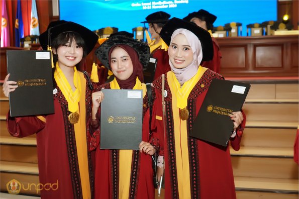 LIPUTAN WISUDA UNPAD GEL I TA 2024-2025 SESI VI (96)