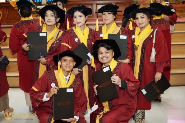 LIPUTAN WISUDA UNPAD GEL I TA 2024-2025 SESI VI (98)