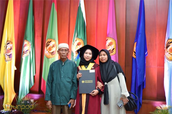 LIPUTAN WISUDA UNPAD GEL I TA 2024-2025 SESI VII (21)