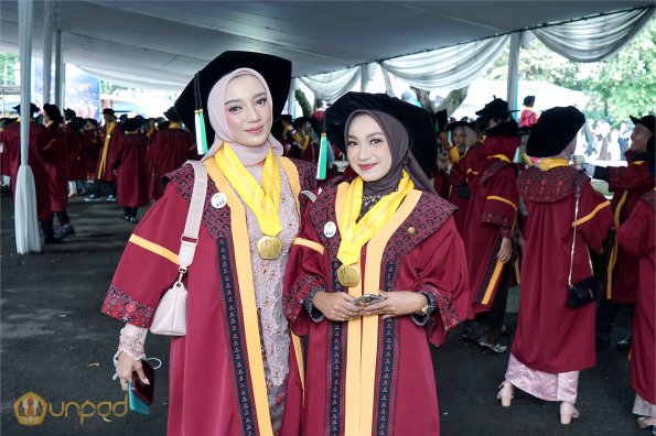 LIPUTAN WISUDA UNPAD GEL I TA 2024-2025 SESI VII (41)