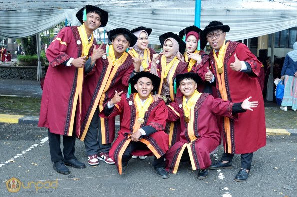 LIPUTAN WISUDA UNPAD GEL I TA 2024-2025 SESI VII (44)