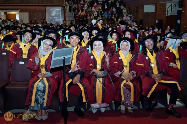 LIPUTAN WISUDA UNPAD GEL I TA 2024-2025 SESI VII (66)