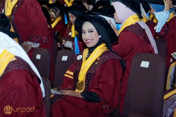 LIPUTAN WISUDA UNPAD GEL I TA 2024-2025 SESI VII (68)