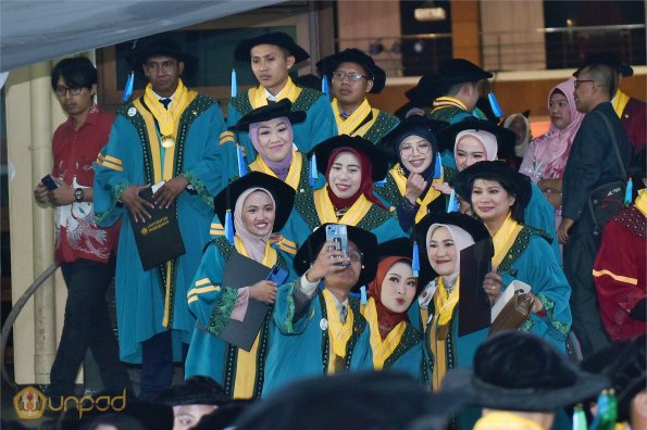 LIPUTAN WISUDA UNPAD GEL I TA 2024-2025 SESI VII (7)