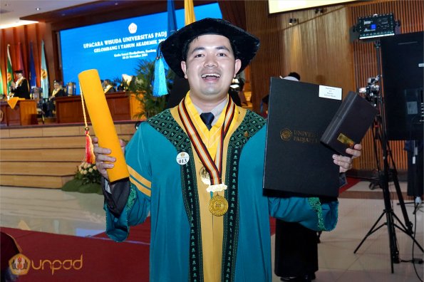 LIPUTAN WISUDA UNPAD GEL I TA 2024-2025 SESI VII (70)