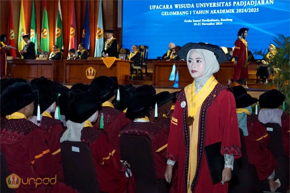 LIPUTAN WISUDA UNPAD GEL I TA 2024-2025 SESI VII (71)