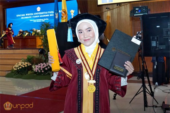 LIPUTAN WISUDA UNPAD GEL I TA 2024-2025 SESI VII (72)