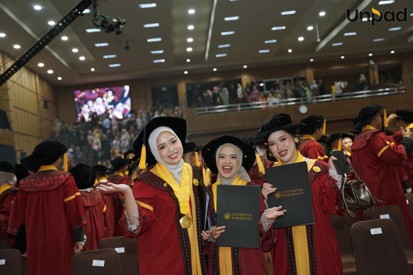 WISUDA UNPAD GEL I TA 2025-2026 (69)