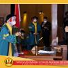 WISUDA UNPAD GEL III TA 20212022 FAK. HUKUM OLEH REKTOR (32)