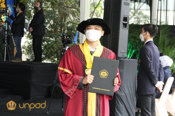 Wisuda Khusus Unpad gel II TA 2021-2022 SESI 2 104