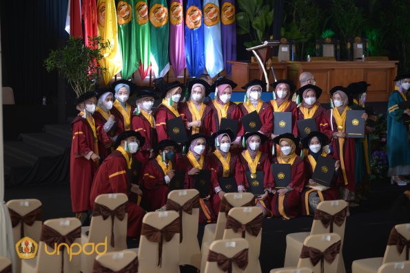 Wisuda Khusus Unpad gel II TA 2021-2022 SESI 2 173