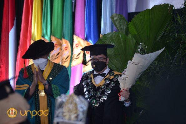 Wisuda Khusus Unpad gel II TA 2021-2022 SESI 4 084